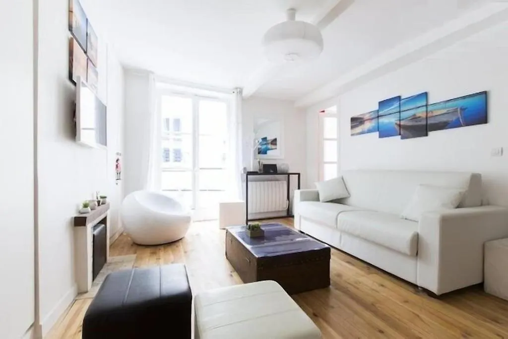 High Standing 2-Room Apartment In Latin Quarter Paris