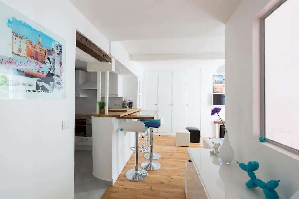 High Standing 2-Room Apartment In Latin Quarter Paris